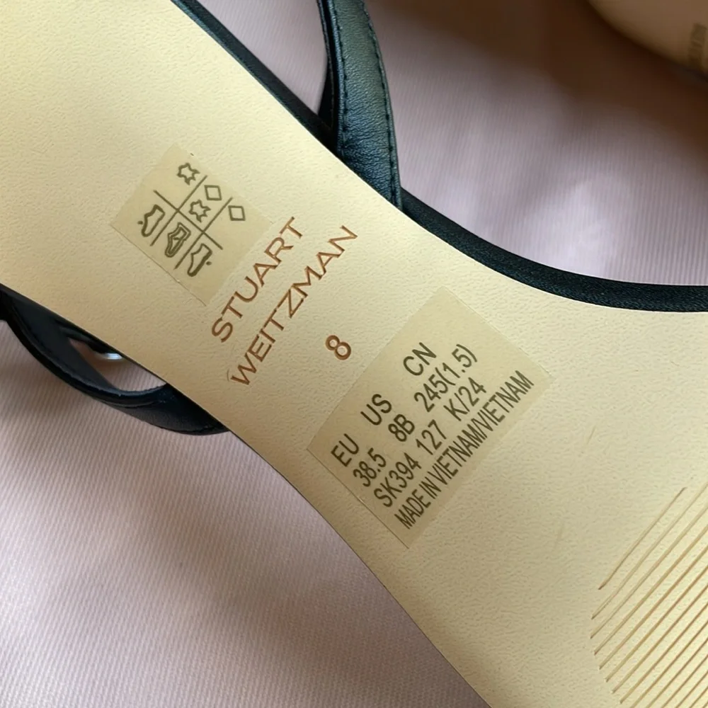 Stuart Weitzman dancer Sandals - black with Pearl Accents - size 8